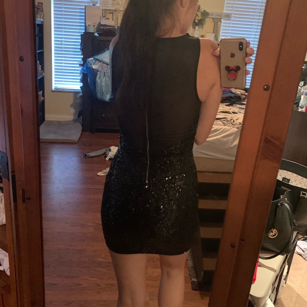 Dress - Picture 2 of 2
